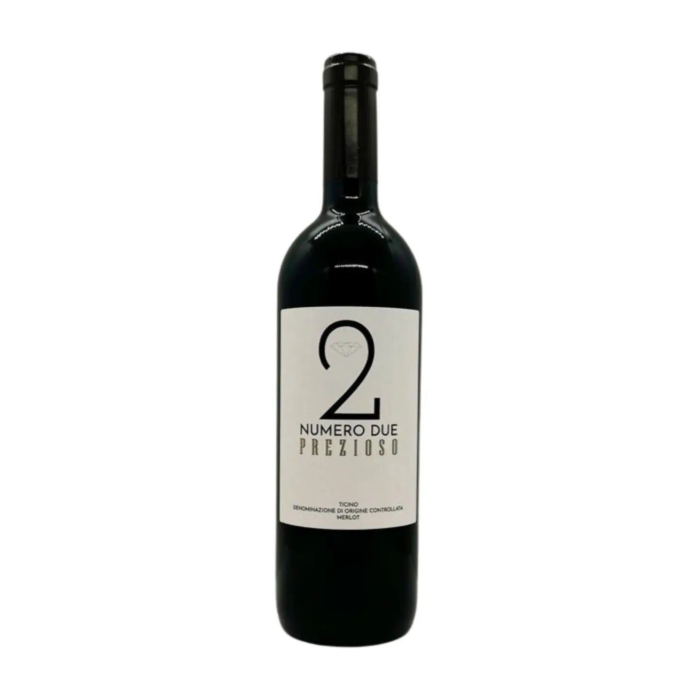 Flasche Numero Due Merlot del Ticino von Giuliano Cormano freigestellt mit weissem Hintergrund.