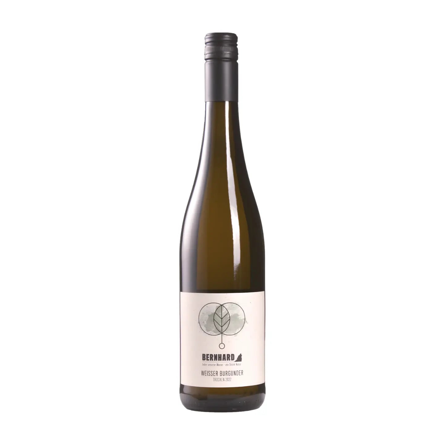 Flasche Weisser Burgunder vom Weingut Bernhard freigestellt vor weissem Hintergrund.