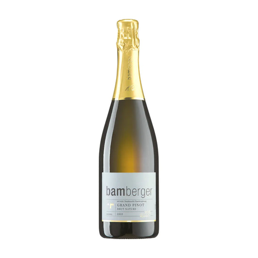 Grand Pinot Brut Nature vom Bamberger Wein- & Sektgut freigestellt vor weissem Hintergrund.