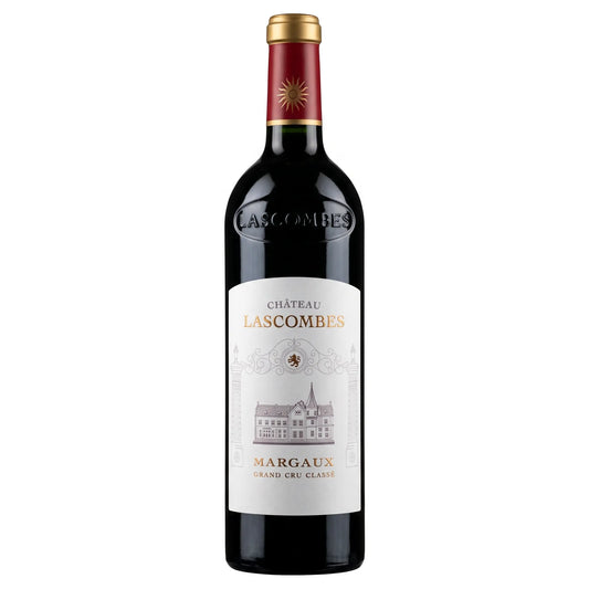 Château Lascombes Grand Cru Classé freigestellt mit weissem Hintergrund.