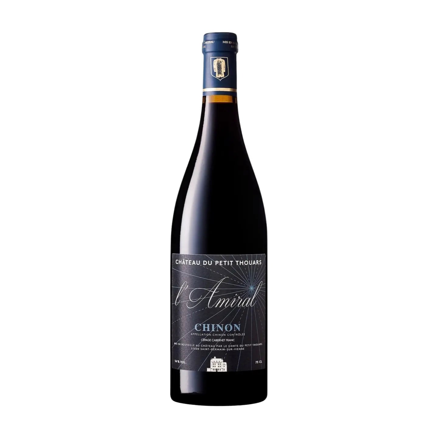 Cabernet Franc l'Amiral vom Château du Petit Thouars freigestellt mit weissem Hintergrund.