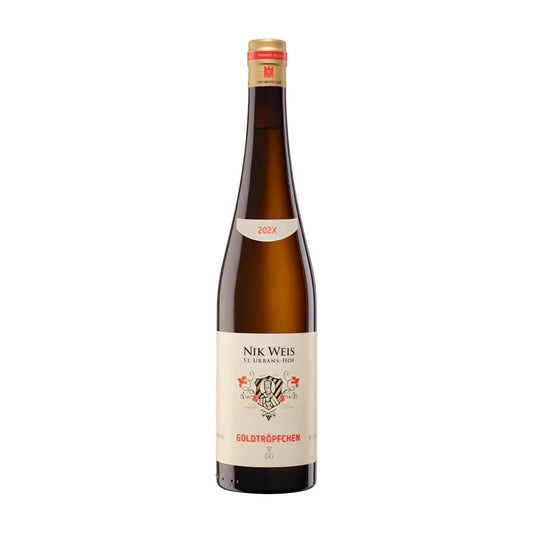 Piesporter Goldtröpfchen Riesling VDP.Grosses Gewächs vom St. Urbanshof Nik Weis freigestellt vor weissem Hintergrund.