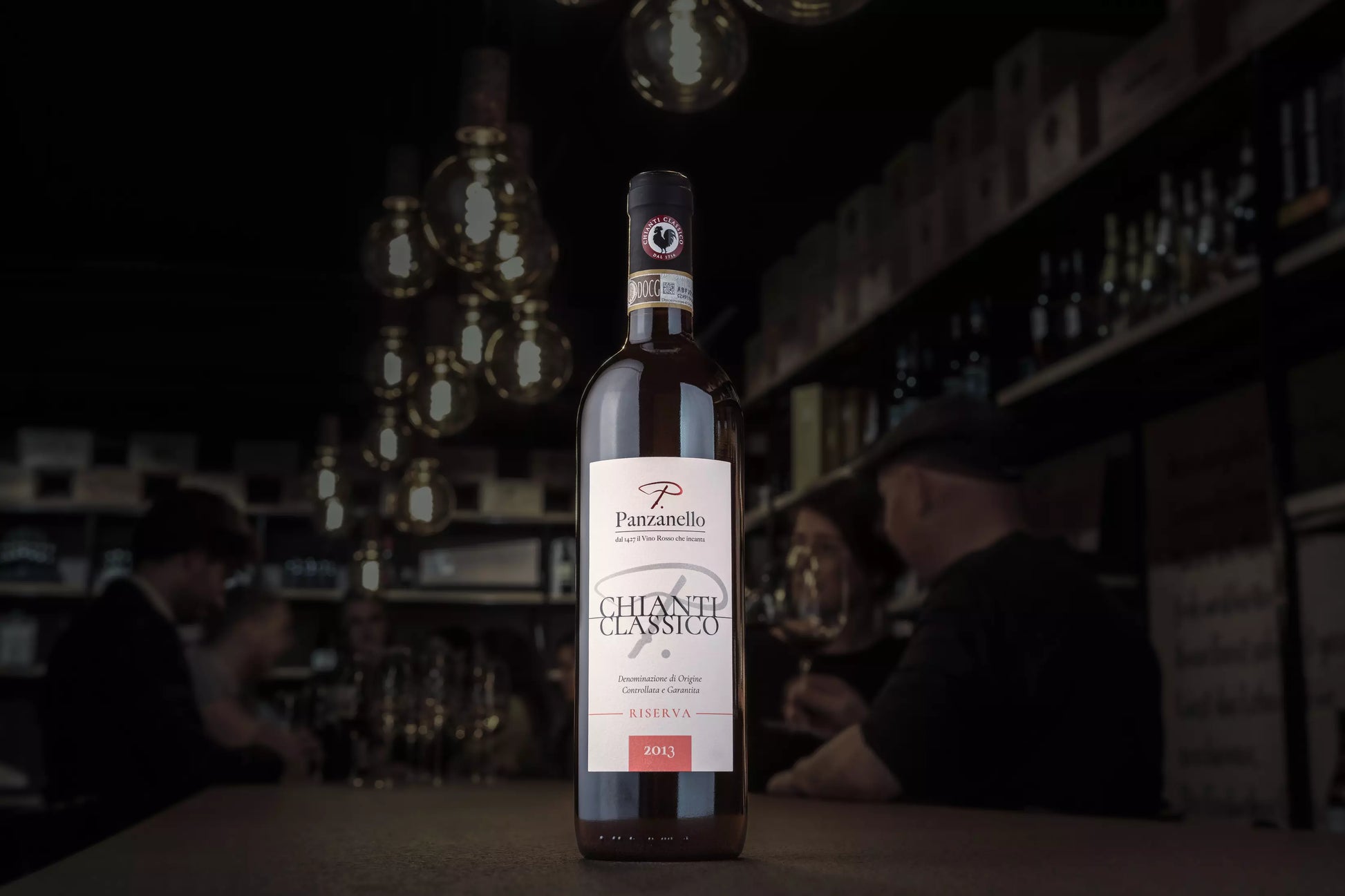Chianti Classico Riserva von Panzanello auf dem Tisch in der Vinothek Hauser.