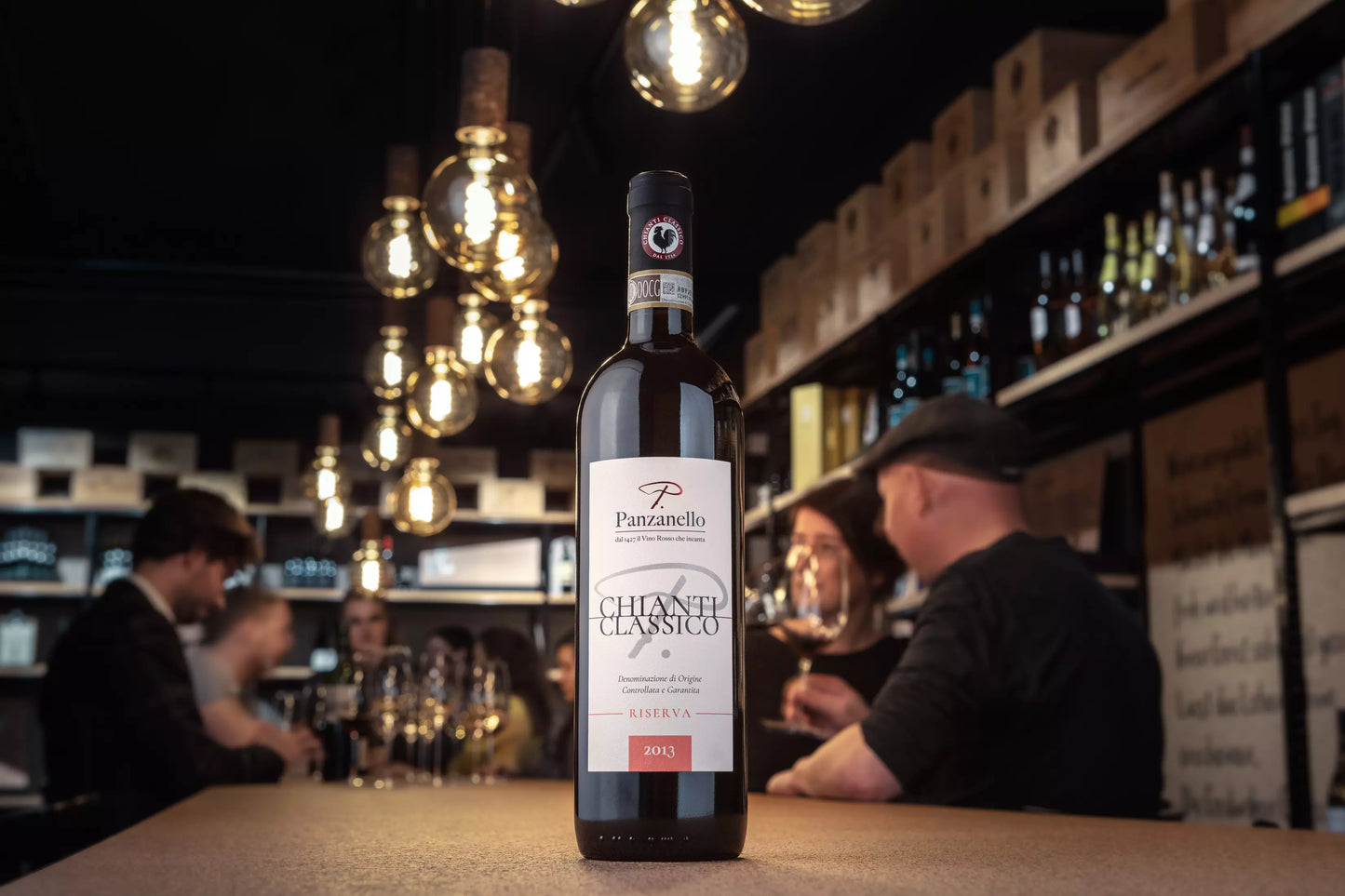 Chianti Classico Riserva von Panzanello auf dem Tisch in der Vinothek Hauser.
