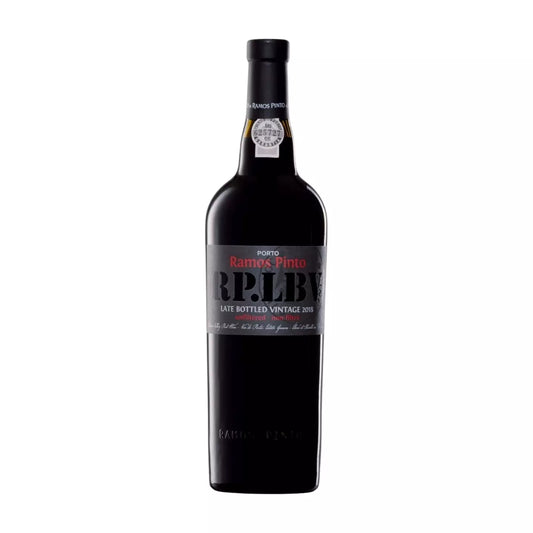 Porto Late Bottled Vintage LBV von Ramos Pinto freigestellt mit weissem Hintergrund.