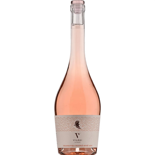 Frankovka Modra Rosé von der Vilagi Winery frontal mit weissem Hintergrund.