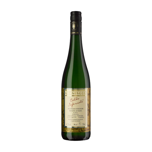 aldo Infernale Zeltinger Sonnenuhr Auslese vom Weingut A. Gessinger freigestellt vor weissem Hintergrund.