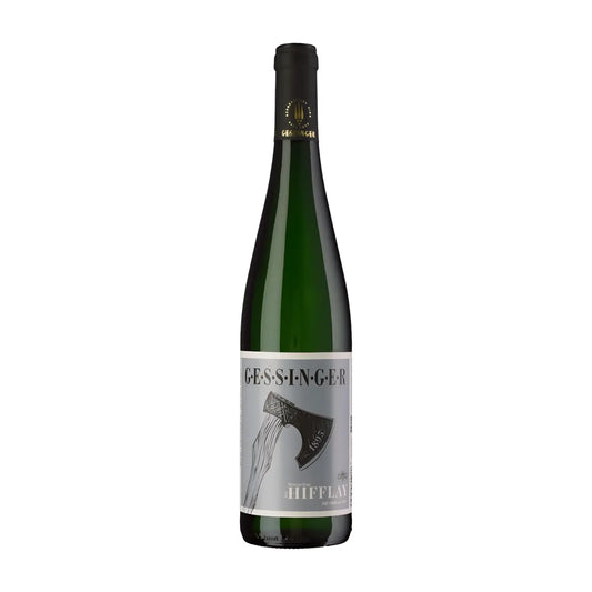 Zeltinger Sonnenuhr Hifflay Riesling Grosses Gewächs vom Weingut A. Gessinger freigestellt mit weissem Hintergrund.