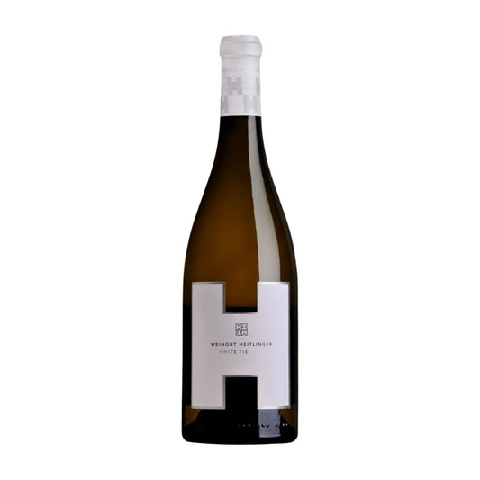 White Tie vom Weingut Heitlinger freigestellt vor weissem Hintergrund.